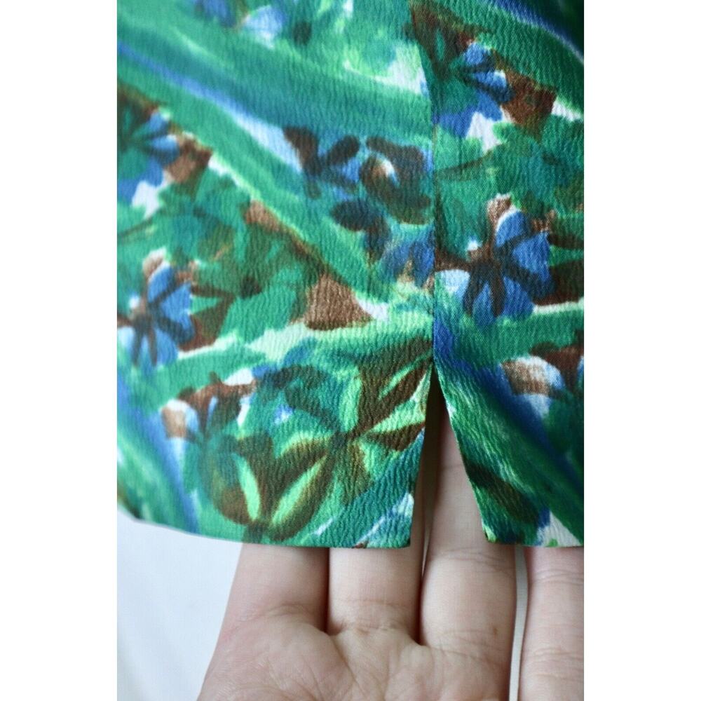 Vintage 1960s Abstract Print Short Sleeve Blouse Button Back Top Poly Crepe - Picture 6 of 10